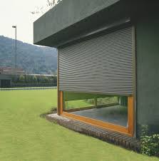 Persianas exteriores.